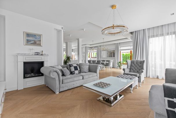 Dom z basenem 290 m2 Wilanow 6 pokoi ogród garaż - Photo 1