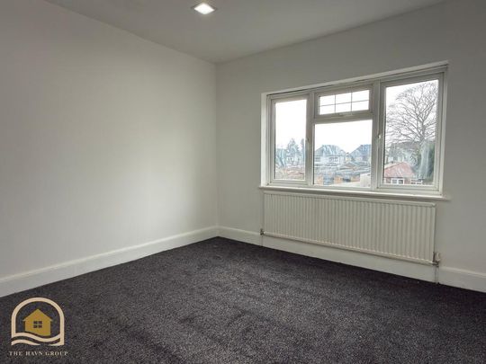 4 bedroom semi-detached house to rent - Photo 1