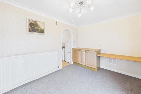 3 bedroom semi-detached house to rent - Photo 3