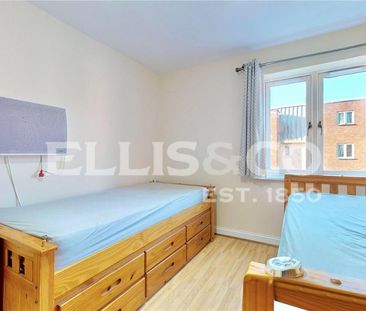 2 bedroom apartment to rent - Photo 4