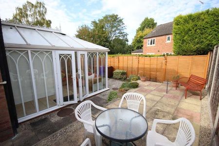 The Cloisters, Stapenhill, DE15 - Photo 4