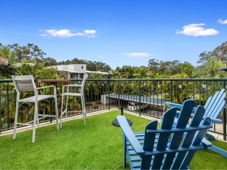 Stunningly Renovated Unit Overlooking Resort Pool - Photo 2