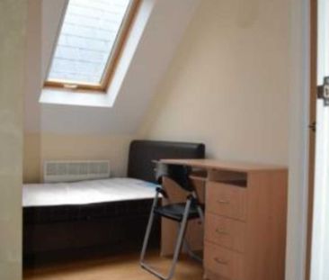 Price £1,200 pcm - Available Now - Furnished - Photo 5