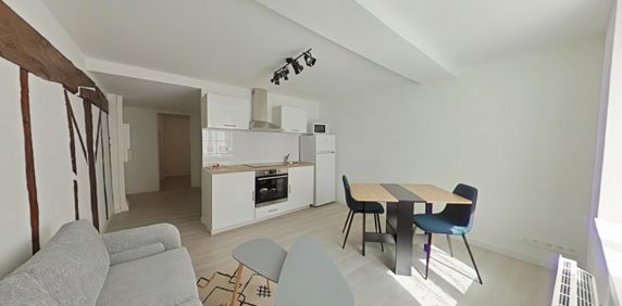 Location Appartement 2 pièces Meublé 31m² LOUDUN 86200 - Photo 2