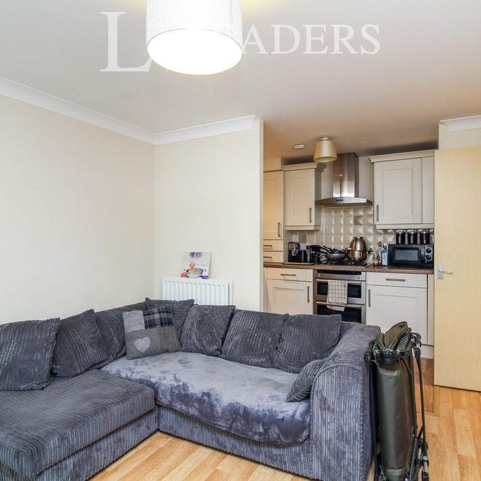 1 bedroom flat to rent - Photo 1