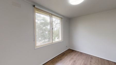 Lovely 2 Bedroom Apartment in Thornbury - Photo 4