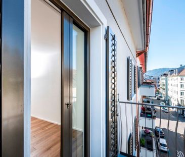 "Z'mitztdrin - wohnen im Herzen von Zürich!" - Photo 1