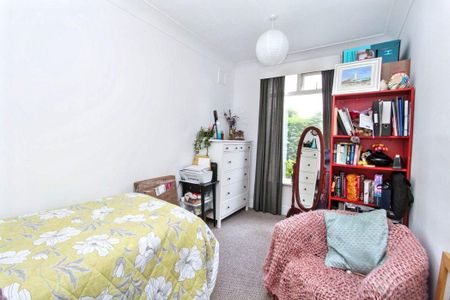 Thorntree Drive, Denton Burn, Newcastle upon Tyne, Tyne and Wear, NE15 7AQ - Photo 5