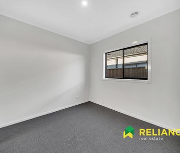 26 Stonneyburn Road, Thornhill Park, Vic 3335 - Photo 1