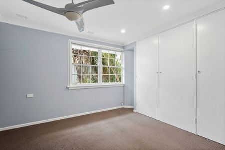 Comfortable Family Home in a Convenient Location - Photo 3