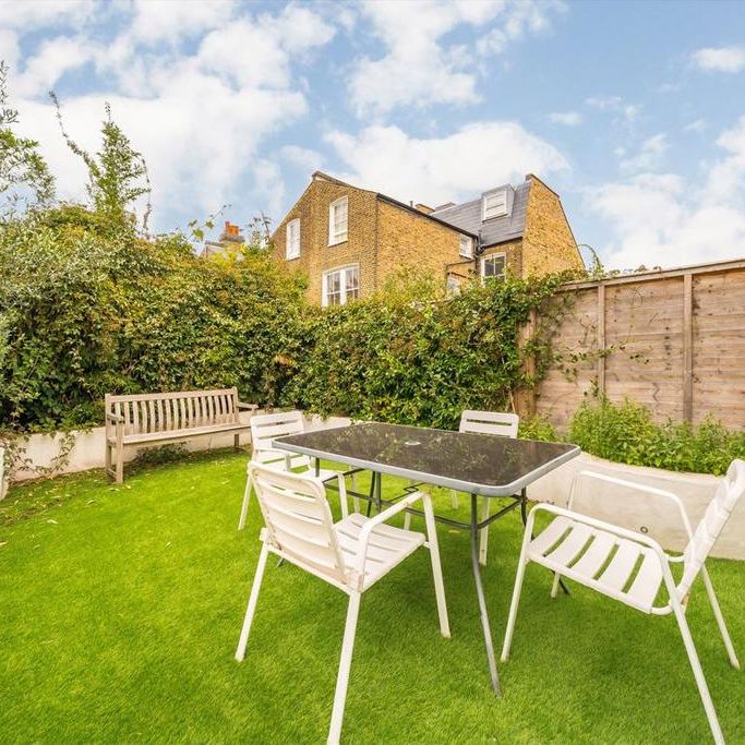 5 bedroom house to rent - Photo 1