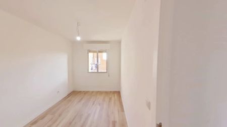 Apartamento de alquiler en Almendrales - Foto 3