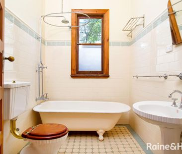 CLASS & STYLE IN CENTRAL - Photo 4