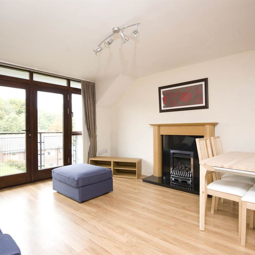 18 Castlehill Place, 607 Upper Newtownards Road, BELFAST, BT4 3LQ - Photo 1