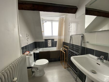 HENRIVILLE APPARTEMENT DE TYPE F1 BIS AVEC CAVE - Photo 4