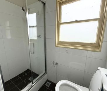 Studio Apartment - Photo 3