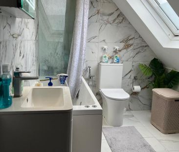 6 bedroom terraced house to rent - Photo 1