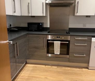 Room in a Shared Flat, Dan Court, NW10 - Photo 3