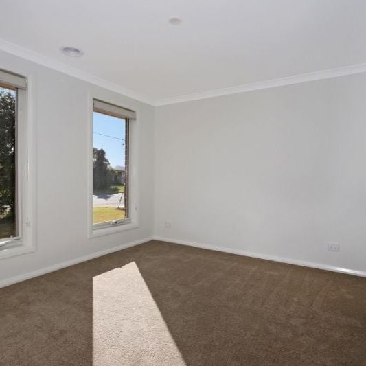 153 Eastern Circuit, East Albury - Photo 1