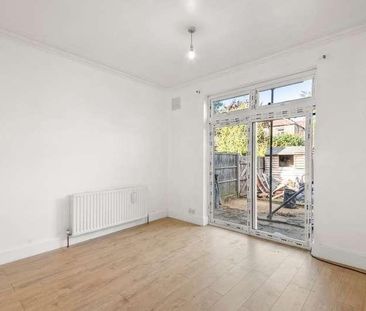 Milton Road, Hanwell, London, W7 - Photo 2