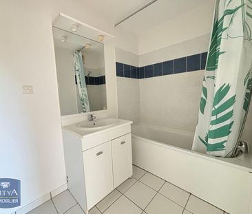 Location Appartement 2 pièces 47m² LAVAL 53000 - Photo 3