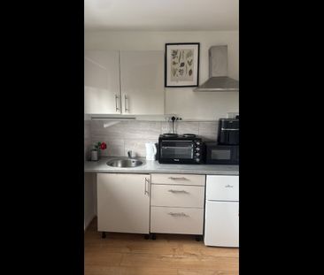 Studio Flat, Vivian Avenue, HA9 - Photo 3