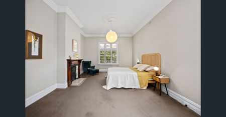 Edwardian Style and Sophistication - Photo 4