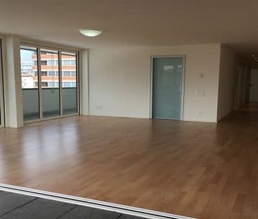 4.5 Zimmer, 200 m², 3. Stock - Photo 1