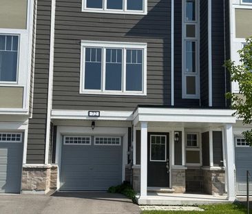 For Lease - 72 SANDHILL CRANE Drive, Wasaga Beach, Ontario - Photo 3
