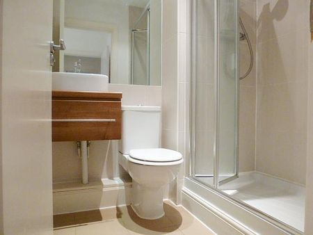 2 bedroom flat to rent - Photo 4