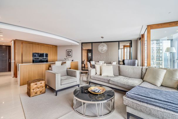 St. George Wharf, London, SW8 - Photo 1