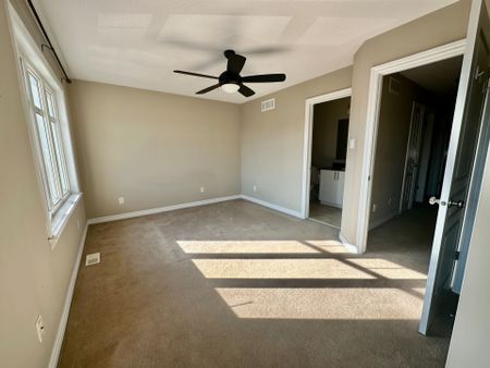 For Lease - 940 COBBLE HILL Drive, Barrhaven, Ontario - Photo 4