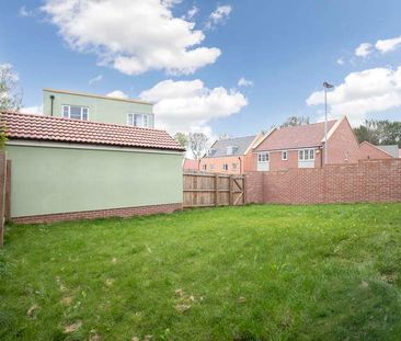 Newent Road, Cheltenham, GL52 - Photo 1