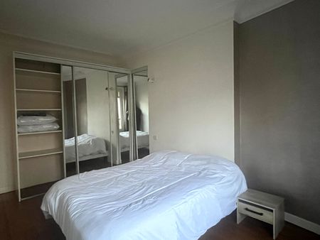 Location appartement 3 pièces, 72.00m², Paris 11 - Photo 4