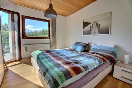 Appartement récemment rénvoé situé sur la place du village à la location à la semaine - Photo 4