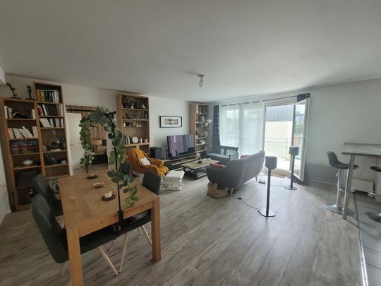 Location Appartement 4 pièces 96m² LOOS 59120 - Photo 1