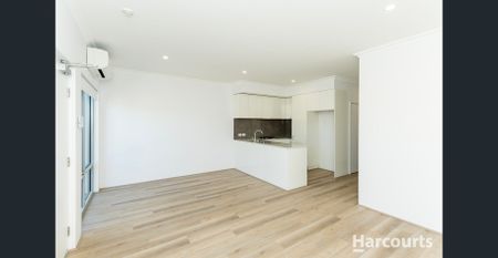 Modern Apartment in the heart of Morley - Photo 3