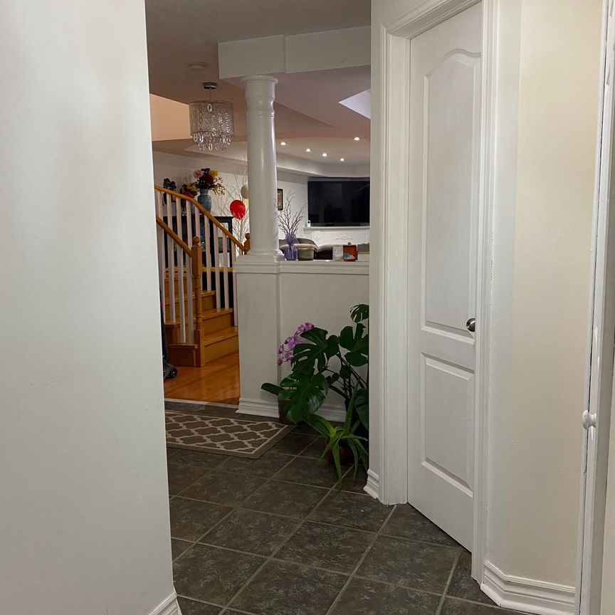 For Lease - 7128 Magistrate Terrace, Mississauga, Ontario - Photo 1