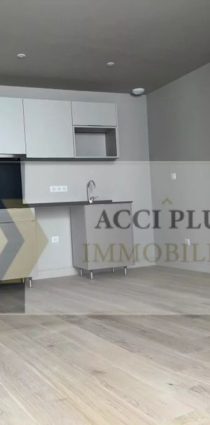 Location Appartement 2 pièces 45m² NIMES 30000 - Photo 1