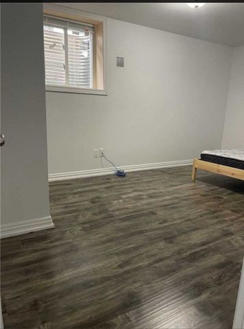 For Lease - 43 Saintsbury Square Unit# Bsmt, Toronto, Ontario - Photo 4