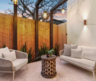 Bespoke Architectural Haven in Beachside Pocket - Photo 2
