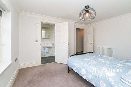 4 bedroom house to rent Percy Street, Liverpool, Merseyside, L8 - Photo 4