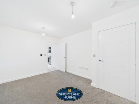 2 bedroom semi-detached house to rent - Photo 2