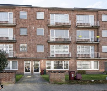 Gerenoveerd appartement met garagebox. - Photo 5