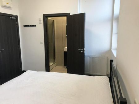 Studio to rent - Photo 2