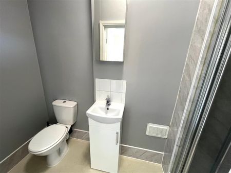 William Road, West Bridgford, NOTTINGHAM - Photo 5