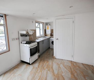 North Watford - Photo 3