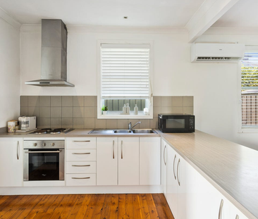 14 Dean Road, Warrawong NSW 2502 - House For Rent | Domain - Photo 6