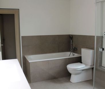 4.5 Ziimmer-Wohnung mit Traumküche, Balkon + Abendsonne - Photo 4