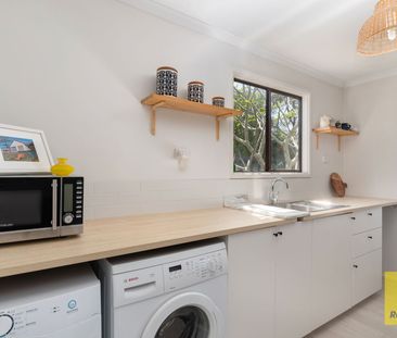 Coastal Chic - Photo 2